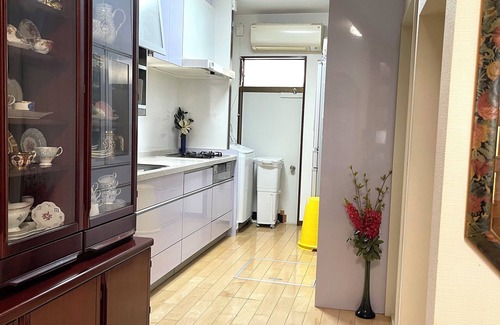 Kohoku Ward House | Gohaku Western-style room - 3 min. from the station. Bedroom is a western style room with a living room