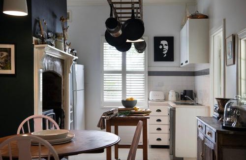 Hepburn House | Gold Finch - stunningly designed, dog-friendly
