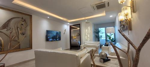 Lahore Hotel | Goldcrest Luxury Apartments
