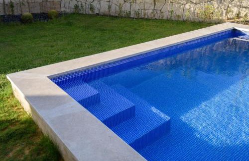 Cairo Villa | Golden 4BR Pool Villa by Travelholic