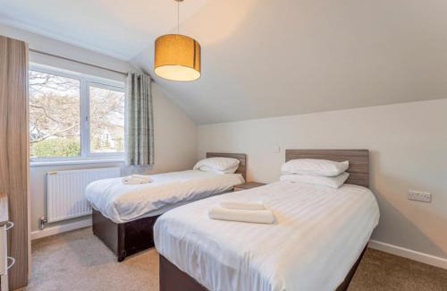 Woolacombe Villa | Golden Coast Leisure Park - Ocean Tide Villa 3 3