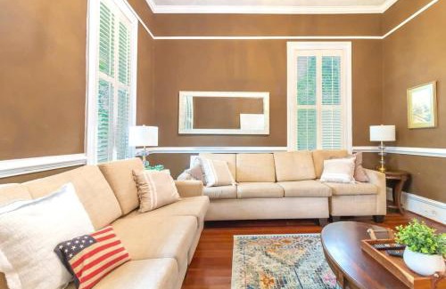 Columbus House | Goldfinch Mansion Historic Luxury on the Park