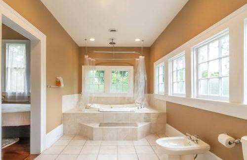 Columbus House | Goldfinch Mansion Historic Luxury on the Park