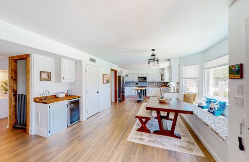 Canada Hills Golf Course House | Golf-course-front home with private pool, hot tub, terrace & mountain view
