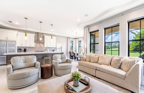Villa Lago House | Golf Course View Beach House with 2 Golf Carts
