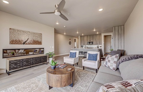 St. George Condo | Golfers Getaway in Secluded and Quiet Setting, Golf Course and Mountain Views!