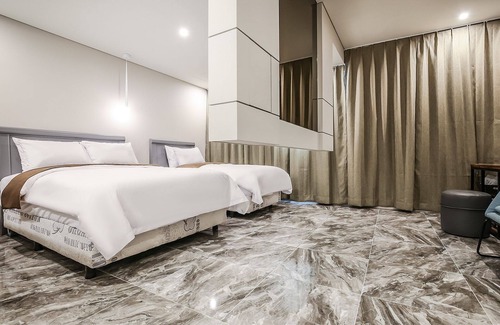 Gongju Hotel | Gongju Maru Hotel