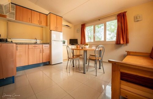 Castellet i la Gornal Ski Chalet | Good standard furnished chalet on nice park