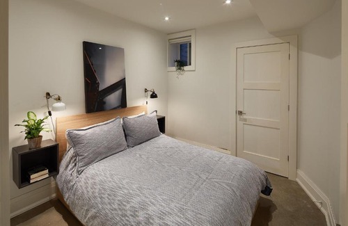 Roncesvalles Village Apartment | Gorgeous 100 5-Star Reviews Close to Everything