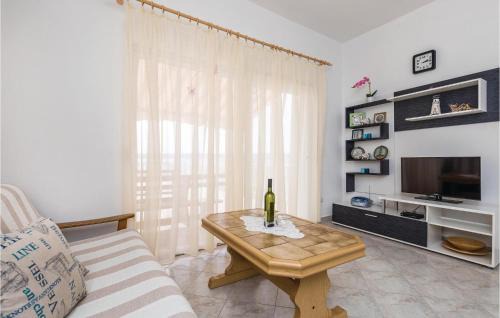 Lukovo Sugarje Apartment | Gorgeous Apartment In Lukovo Sugarje