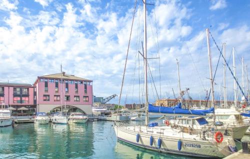 Molassana Apartment | Gorgeous Apartment In Genova With Wifi