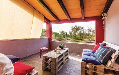 Kavran Apartment | Gorgeous Apartment In Kavran With Wifi