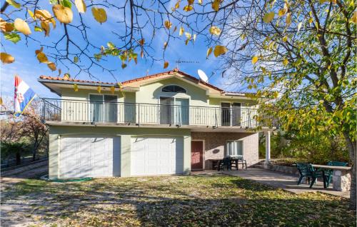 Kucice Apartment | Gorgeous Apartment In Kucice With Wifi