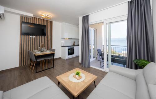 Stanici Apartment | Gorgeous Apartment In Stanici