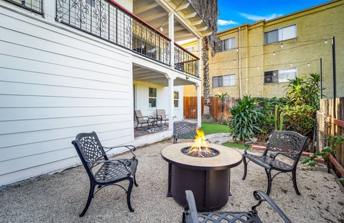 Ocean Beach Villa | Gorgeous Beach Villa - Ocean Views + Sleeps 12!