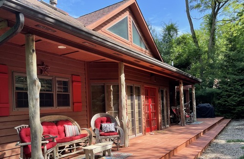 Lakeside House | GORGEOUS CUSTOM BUILT HOME W PRIVATE POOL AND PRIVATE BEACH ACCESS!!