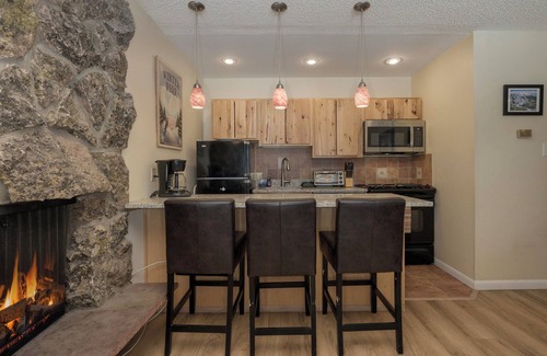 Rendezvous Apartment | Gorgeous end unit, over the Fraser River in downtown Winter Park