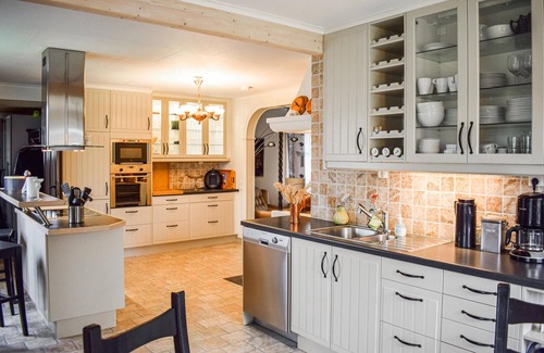 Växjö House | Gorgeous home in älmeboda with sauna