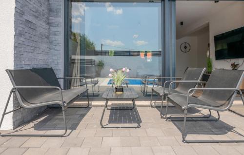 Prolozac House | Gorgeous Home In Donji Prolozac