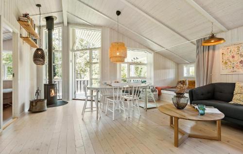 Ordrup House | Gorgeous Home In Fårevejle With Wifi