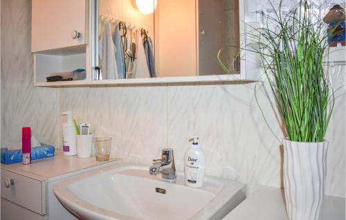 Granna House | Gorgeous Home In Gränna With Wifi