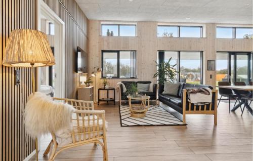 Hadsund House | Gorgeous Home In Hadsund With Sauna