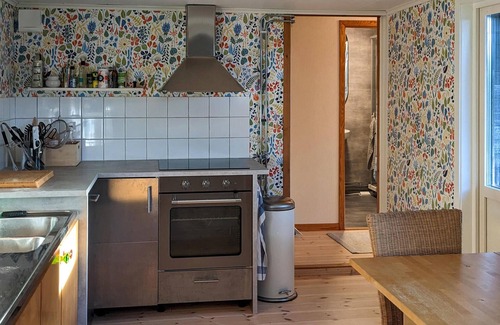 Sissehall House | Gorgeous home in Hasslö with kitchen