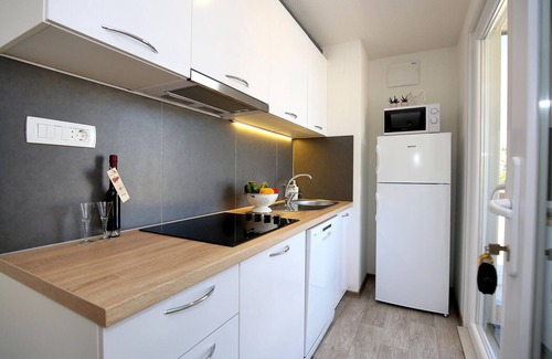 Murter House | Gorgeous home in Murter with kitchen