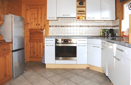 Muritz House | Gorgeous home in Schwarz with kitchen