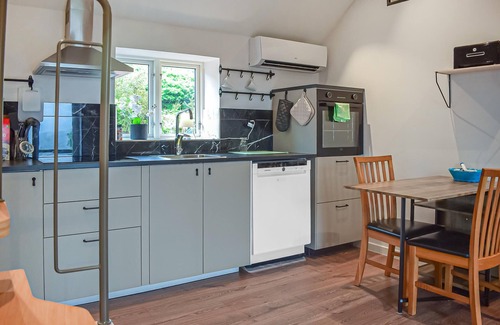 Vanga House | Gorgeous home in Villands with lake view