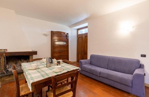 Monte Santa Maria Tiberina Apartment | Gorgeous Apartment In Monte S,m,tiberina Pg
