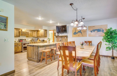 Neillsville House | Gorgeous Lake Arbutus Getaway w/Dock & Boat House