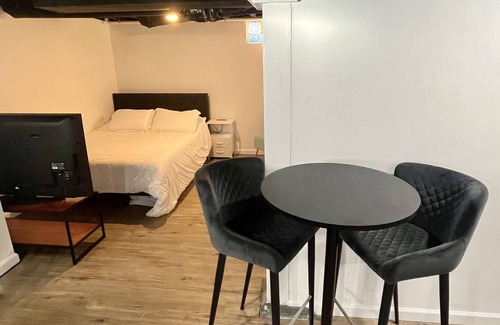 Bryant Pattengill East Apartment | Gorgeous, Modern New Garden Unit