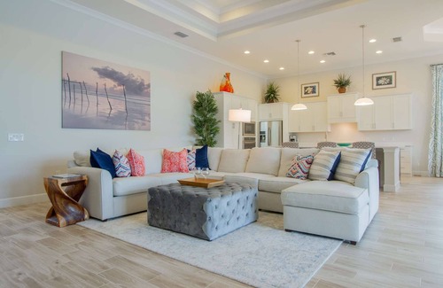 East Naples House | Gorgeous New Pool Home-Isles of Collier Preserve-Minutes to Downtown & Beach-2 Master Suites