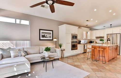 Eastlake Greens House | Gorgeous, single story home in Award Winning Eastlake Greens!