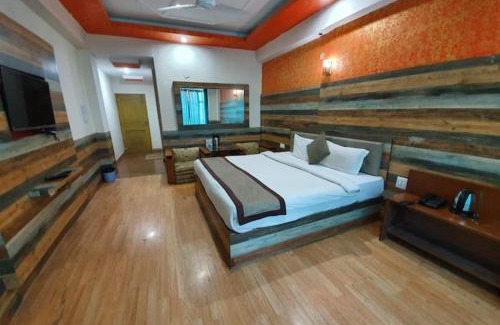 Naddi Hotel | Goroomgo Hotel Anupam Resort Dharamshala