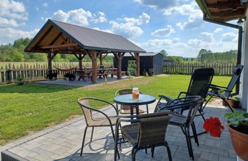 Dubicze Cerkiewne House | Gospodarstwo Agroturystyczne ŻARNOWIEC