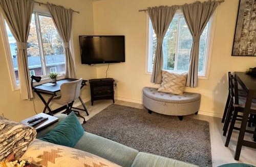 Algoma District House | Goulais Bay Guesthouse