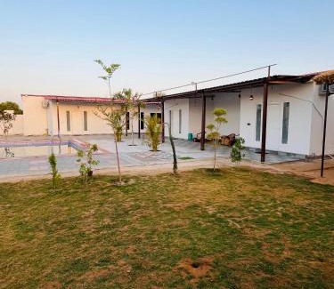 Jaipur District Resort | GR Outhouse