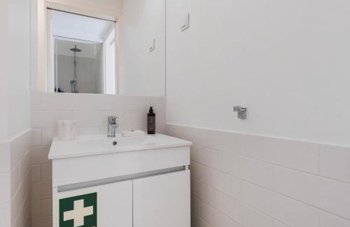 Santa Engracia Apartment | Graça Hidden Garden by LovelyStay