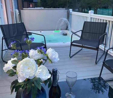 Allerthorpe House | Graceland Lodge with Hot Tub