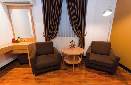 Surabaya Hotel | Graha Widya Bhakti at STIESIA Surabaya