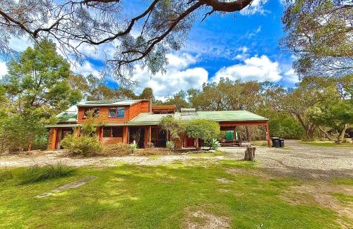 Halls Gap House | Grampians Bush Retreat