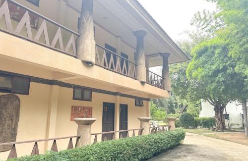 Chomphu Hotel | Grand Amazon Hotel