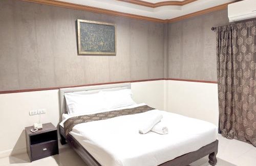 Chomphu Hotel | Grand Amazon Hotel