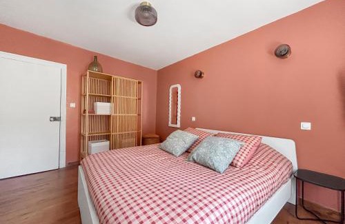 Noves Apartment | Grand appartement spacieux et lumineux à Noves