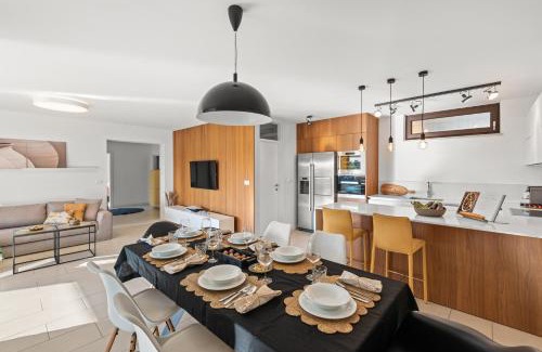 City Center Apartment | GRAND CENTRAL apartment with 3 bedrooms in Porec!