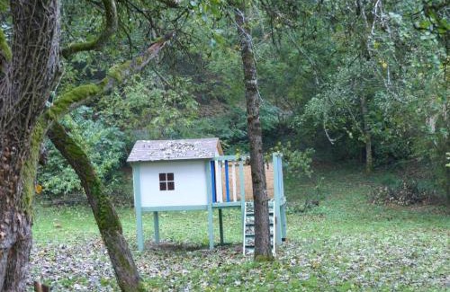 Barrais-Bussolles House | Grand gîte à Bussolles avec animaux admis - FR-1-489-122