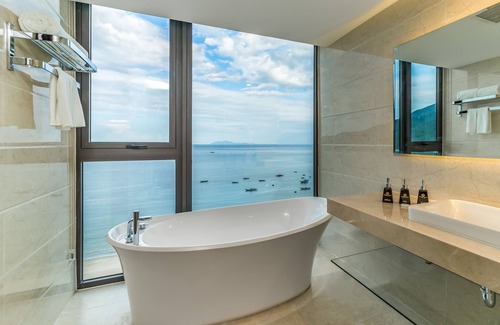 Tho Quang Beach Hotel | Grand Gold Hotel