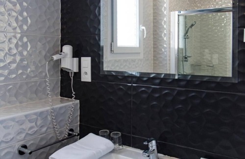 Nontron Hotel | Grand Hôtel Pélisson